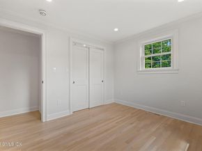 64 Amherst Place, Stamford CT 06902