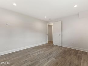 64 Amherst Place, Stamford CT 06902
