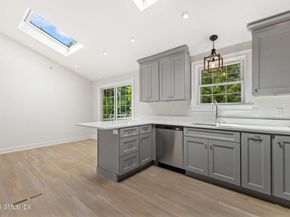 64 Amherst Place, Stamford CT 06902