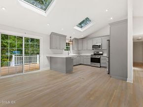 64 Amherst Place, Stamford CT 06902