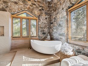 546 Lake Avenue, Greenwich CT 06830