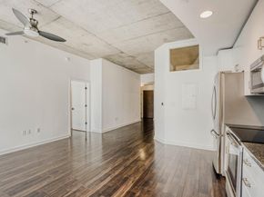 360 Nueces ST 2004, Austin TX 78701