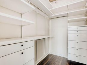 360 Nueces ST 2004, Austin TX 78701