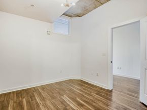 360 Nueces ST 2004, Austin TX 78701