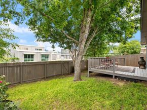 11225 Autumn Ash DR, Manchaca TX 78652