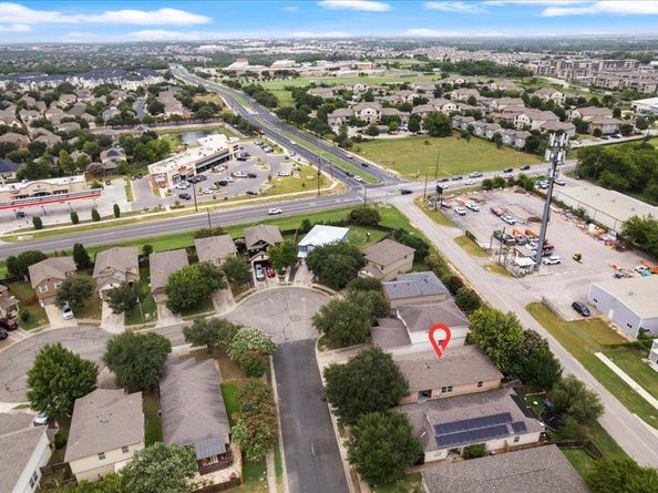 11225 Autumn Ash DR, Manchaca TX 78652