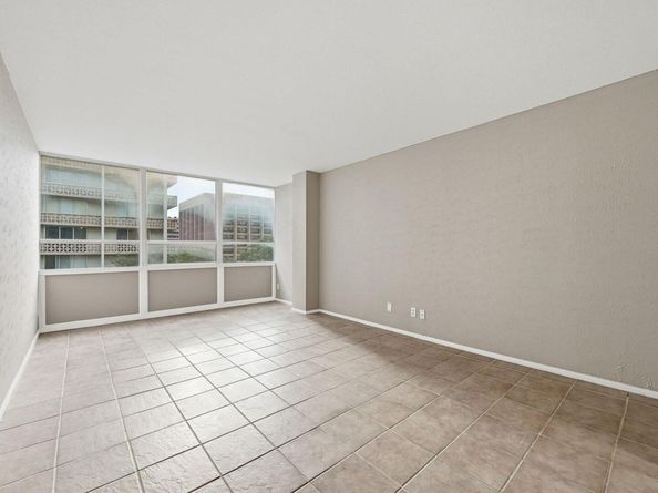 1800 Lavaca ST 515, Austin TX 78701