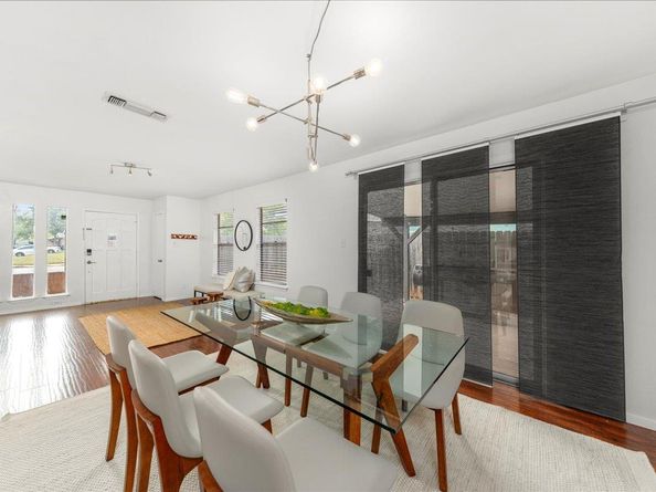 5108 Emerald Forest DR, Austin TX 78745