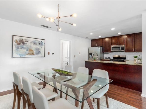 5108 Emerald Forest DR, Austin TX 78745