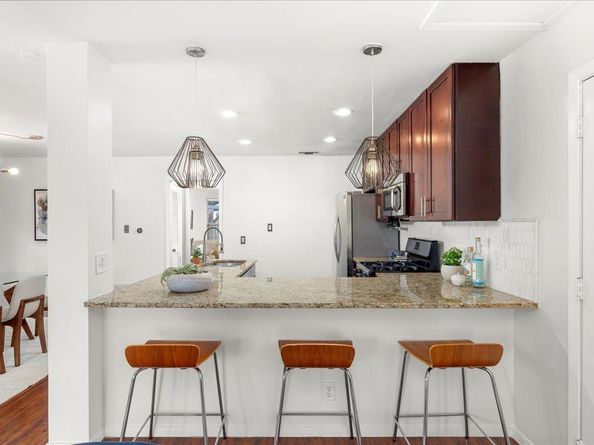 5108 Emerald Forest DR, Austin TX 78745