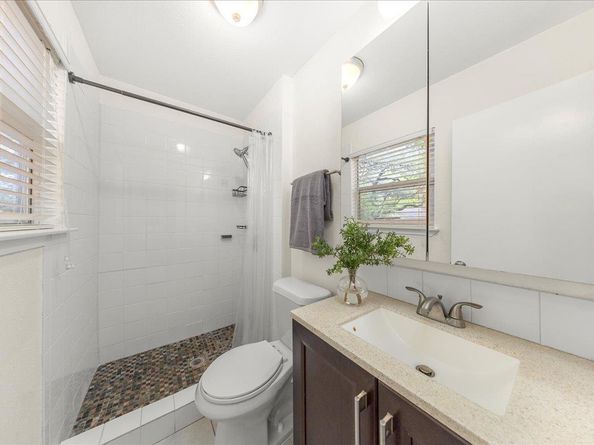 5108 Emerald Forest DR, Austin TX 78745