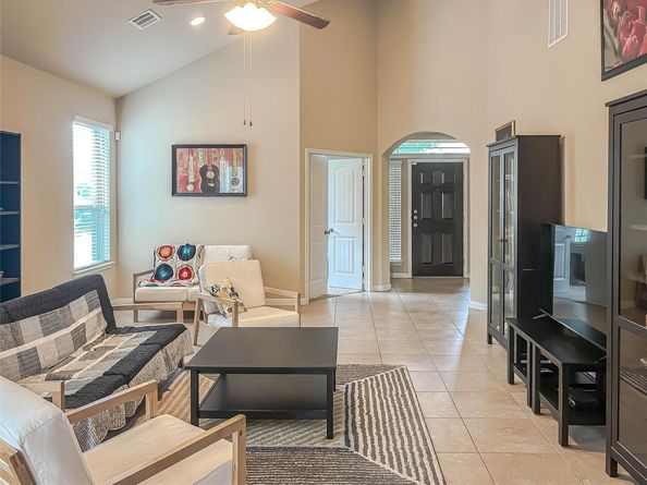 632 Schefer ST, Leander TX 78641