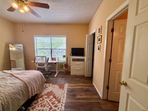 915 W 23rd ST 206, Austin TX 78705