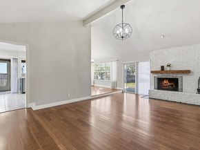 9424 Shady Oaks DR, Austin TX 78729