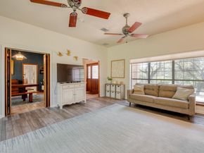 202 Ridgewood Dr, Georgetown TX 78628