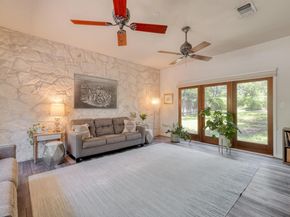 202 Ridgewood Dr, Georgetown TX 78628