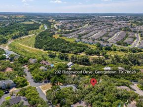 202 Ridgewood Dr, Georgetown TX 78628