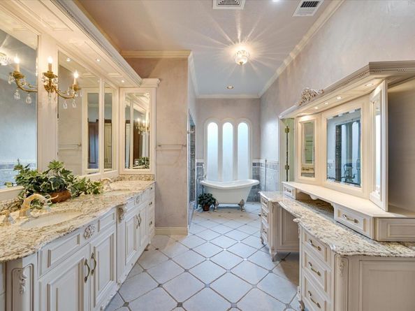 9405 Leaning Rock CIR, Austin TX 78730