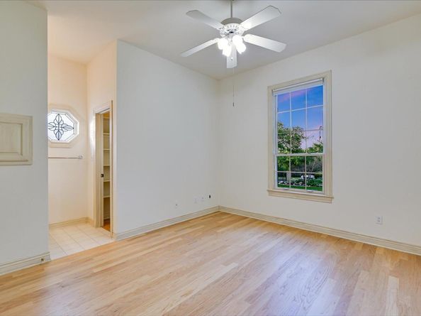 9405 Leaning Rock CIR, Austin TX 78730