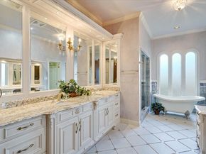 9405 Leaning Rock CIR, Austin TX 78730