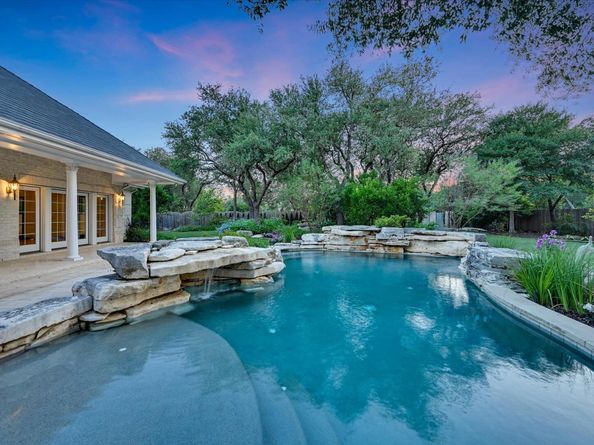 9405 Leaning Rock CIR, Austin TX 78730