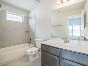 14300 McCoy LOOP 21, Austin TX 78717