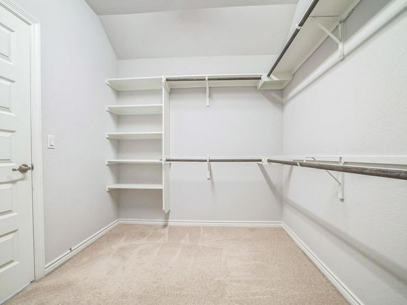 14300 McCoy LOOP 21, Austin TX 78717