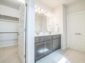 14300 McCoy LOOP 21, Austin TX 78717