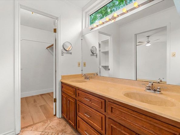 4831 Trail Crest CIR, Austin TX 78735
