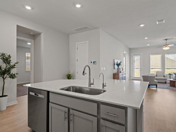 416 Deerpath ST, Leander TX 78641