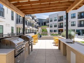 1701 Simond Ave 312, Austin TX 78723