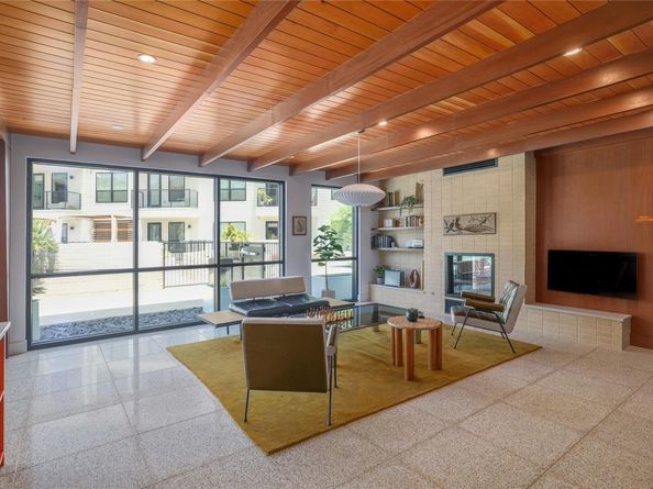 1701 Simond Ave 312, Austin TX 78723