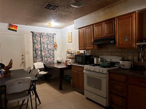 2013 E Stassney LN, Austin TX 78744