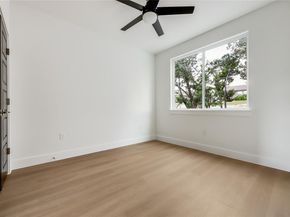 8009 Flintlock CIR, Lago Vista TX 78645