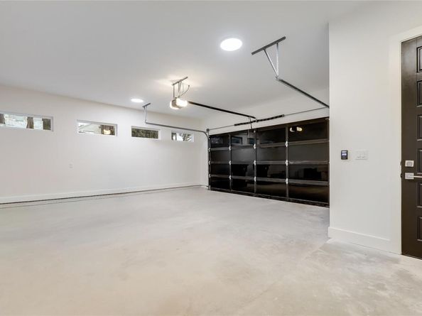 8009 Flintlock CIR, Lago Vista TX 78645