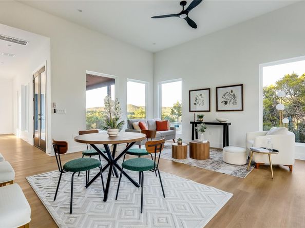 8009 Flintlock CIR, Lago Vista TX 78645