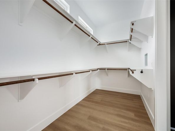 8009 Flintlock CIR, Lago Vista TX 78645