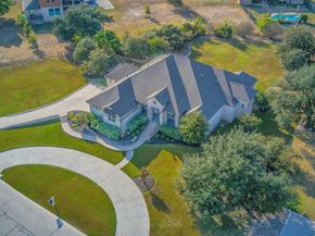 205 Standing Oak DR, Georgetown TX 78633