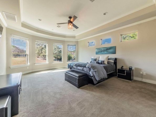 205 Standing Oak DR, Georgetown TX 78633