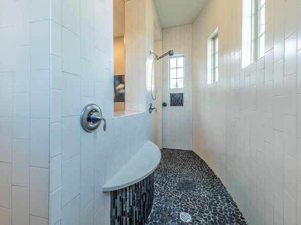 205 Standing Oak DR, Georgetown TX 78633