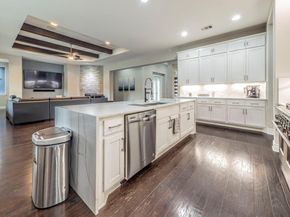 205 Standing Oak DR, Georgetown TX 78633