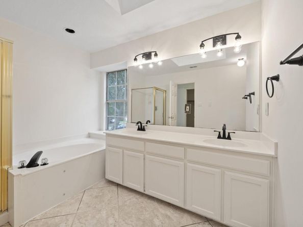 8106 Isaac Pryor DR, Austin TX 78749