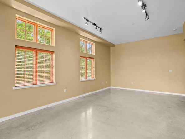 2235 E 6th ST 204, Austin TX 78702
