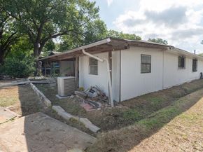 1106 Saucedo ST, Austin TX 78721