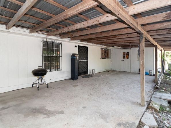 1106 Saucedo ST, Austin TX 78721