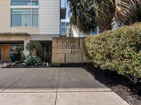 210 Lee Barton DR 308, Austin TX 78704
