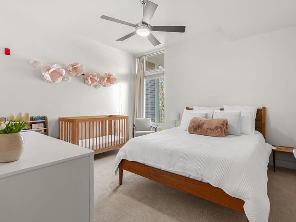 210 Lee Barton DR 308, Austin TX 78704