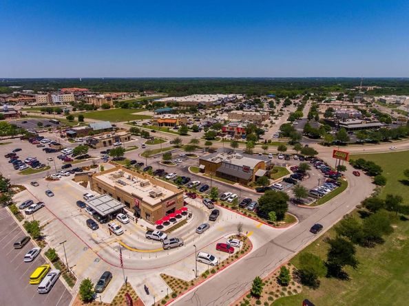 6507 Velvet Leaf LN, Buda TX 78610