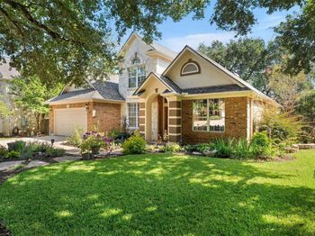 2021 Inverness DR