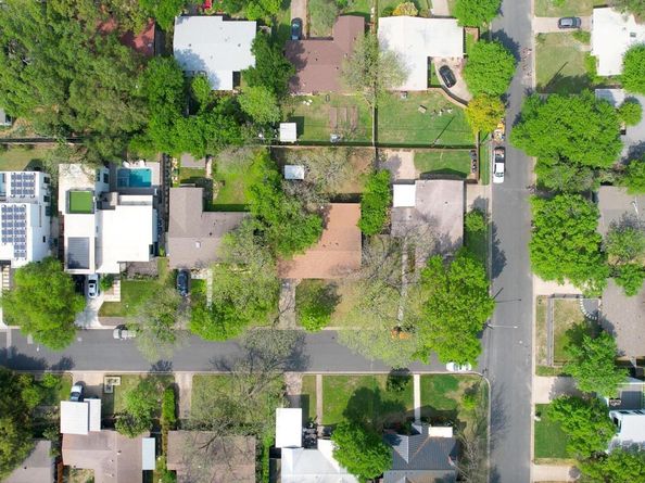1102 Southwood RD, Austin TX 78704